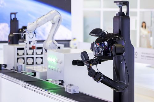 具身智能賦能工業場景 lumos鹿明機器人與三菱電機亮相進博會，推動工業機器人智能化升級