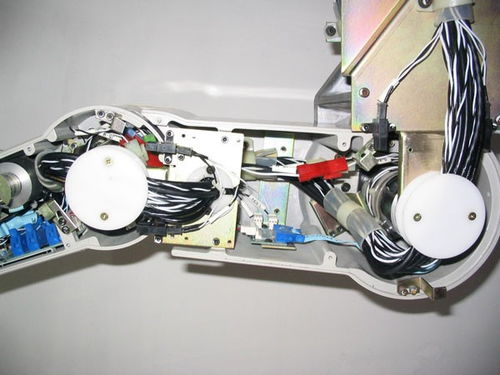 彈簧 從傳統(tǒng)彈性元件到智能制造中的關(guān)鍵角色與最新進(jìn)展